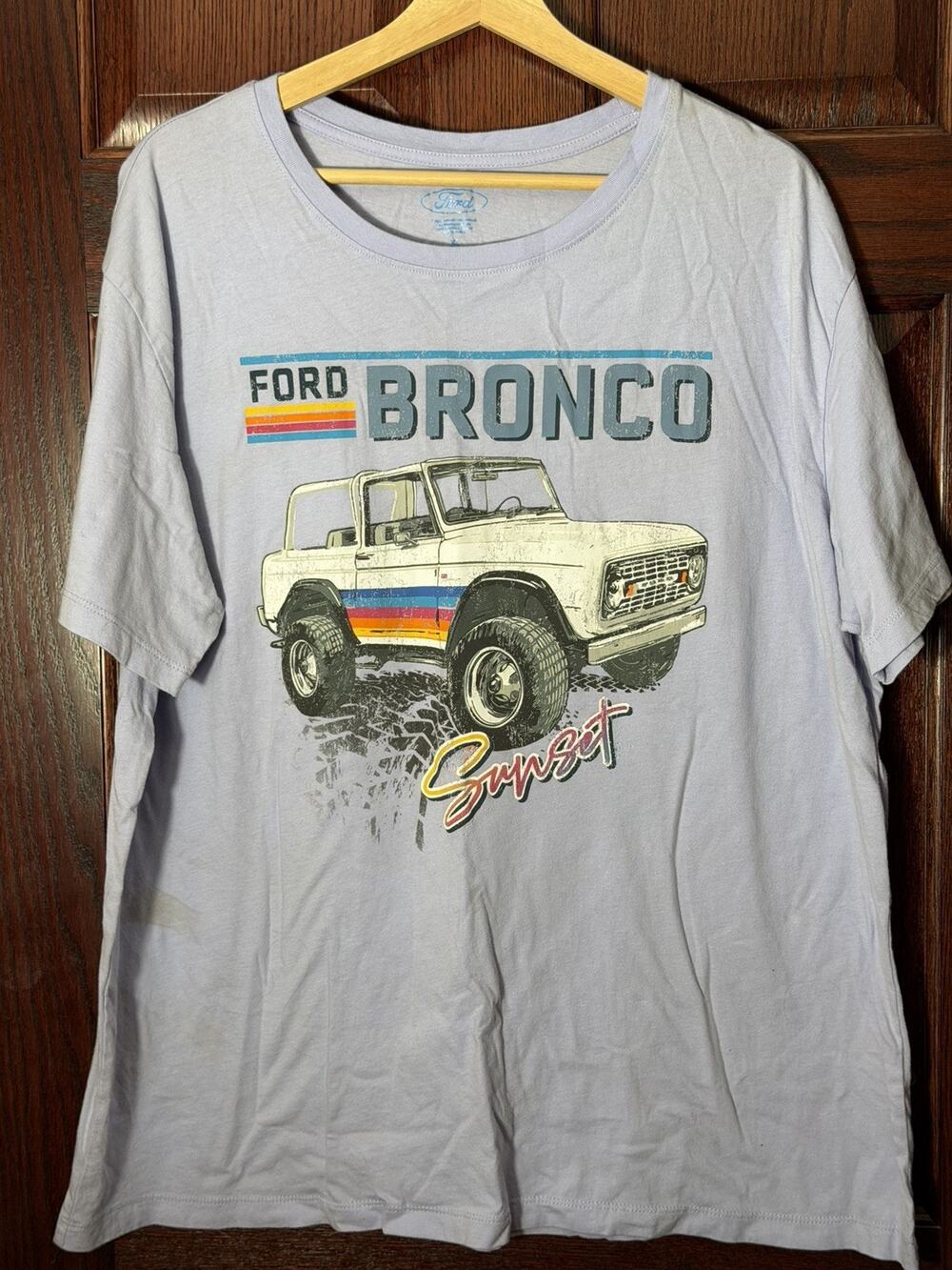 Ford Bronco Women's Graphic Short Sleeve Tee Relaxed Fit Retro Style Oversized